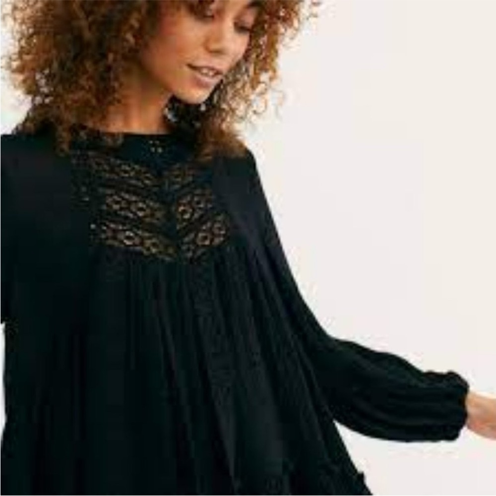 NWOT Free People Kiss Kiss black embroidered lace tunic top XS - Picture 2 of 7